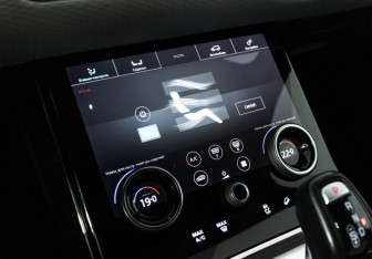 Подержанный автомобиль Land Rover Range Rover Evoque 2019 года (21 фото)