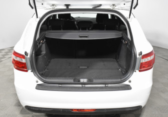 Подержанный автомобиль LADA (ВАЗ) Vesta Wagon 2017 года (19 фото)