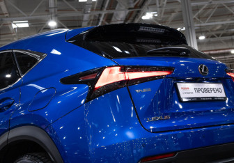 Подержанный автомобиль Lexus NX 2019 года (12 фото)