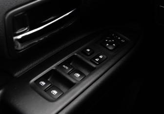 Подержанный автомобиль Mitsubishi Outlander 2018 года (18 фото)