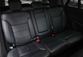 Подержанный автомобиль Mercedes-Benz GLE 2016 года (25 фото)