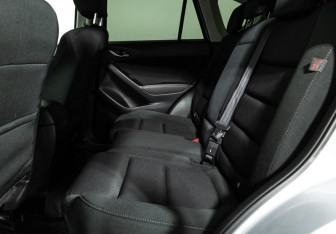 Подержанный автомобиль Mazda CX-5 2015 года (10 фото)
