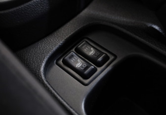 Подержанный автомобиль Mitsubishi Lancer Sedan 2006 года (17 фото)