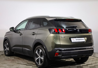 Подержанный автомобиль Peugeot 3008 2020 года (6 фото)
