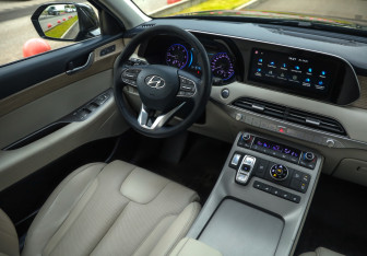 Подержанный автомобиль Hyundai Palisade 2021 года (10 фото)