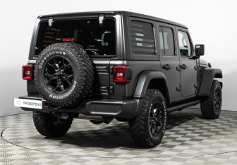 Подержанный автомобиль Jeep Wrangler 2020 года (5 фото)