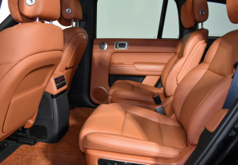 Подержанный автомобиль LiXiang L9 2023 года (12 фото)