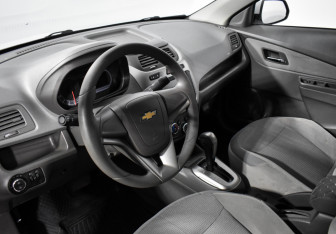 Подержанный автомобиль Chevrolet Cobalt Sedan 2021 года (9 фото)