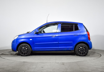 Подержанный автомобиль Kia Picanto 2010 года (8 фото)