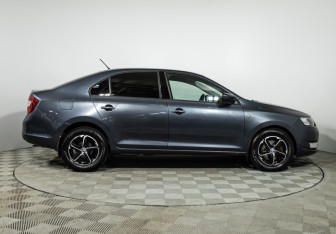 Подержанный автомобиль Skoda Rapid Liftback 2014 года (4 фото)