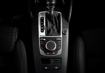 Подержанный автомобиль Audi A3 Sedan 2016 года (17 фото)