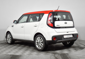 Подержанный автомобиль Kia Soul 2017 года (7 фото)