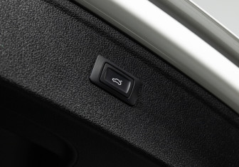 Подержанный автомобиль Audi Q5 2021 года (23 фото)