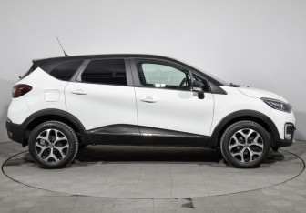 Подержанный автомобиль Renault Kaptur 2017 года (4 фото)