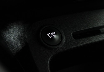 Подержанный автомобиль Renault Kaptur 2017 года (18 фото)