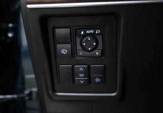 Подержанный автомобиль Toyota Land Cruiser Prado 2021 года (22 фото)