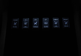 Подержанный автомобиль Infiniti M Sedan 2008 года (24 фото)