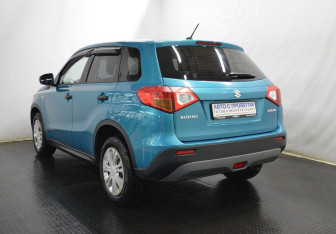 Подержанный автомобиль Suzuki Vitara 2018 года (7 фото)