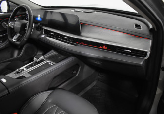 Подержанный автомобиль Chery Arrizo 8 2023 года (12 фото)