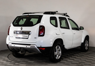 Подержанный автомобиль Renault Duster 2018 года (5 фото)