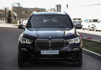 Подержанный автомобиль BMW X5 2020 года (4 фото)