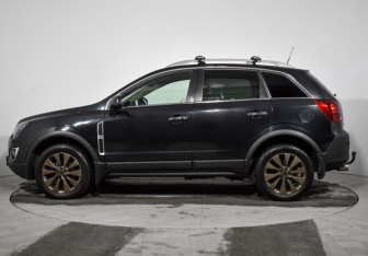 Подержанный автомобиль Opel Antara 2013 года (8 фото)