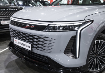 Подержанный автомобиль Exeed RX 2024 года (3 фото)