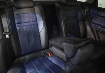 Подержанный автомобиль Land Rover Range Rover Evoque 2020 года (32 фото)
