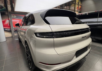 Новый Porsche Cayenne 2025 (4 фото)