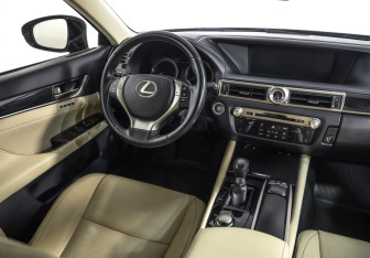 Подержанный автомобиль Lexus GS 2014 года (7 фото)