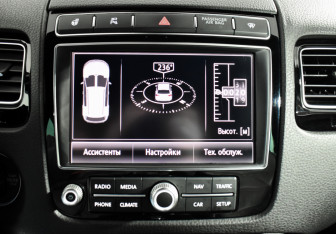 Подержанный автомобиль Volkswagen Touareg 2017 года (17 фото)