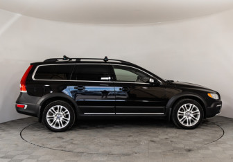 Подержанный автомобиль Volvo XC70 2014 года (4 фото)