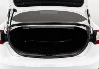 Подержанный автомобиль Ford Mondeo Sedan 2013 года (18 фото)