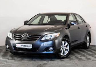 Подержанный автомобиль Toyota Camry Sedan 2011 года (1 фото)
