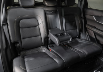 Подержанный автомобиль Chery Tiggo 8 2022 года (25 фото)