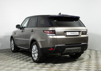 Подержанный автомобиль Land Rover Range Rover Sport 2016 года (7 фото)