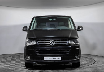 Подержанный автомобиль Volkswagen Caravelle 2013 года (2 фото)