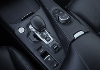 Подержанный автомобиль Infiniti QX50 2019 года (18 фото)