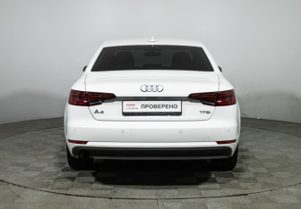 Подержанный автомобиль Audi A4 Sedan 2018 года (6 фото)