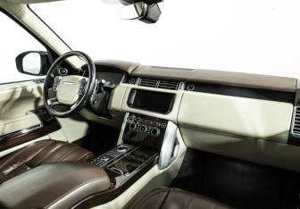 Подержанный автомобиль Land Rover Range Rover 2017 года (9 фото)