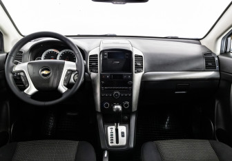 Подержанный автомобиль Chevrolet Captiva 2007 года (10 фото)