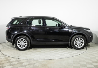Подержанный автомобиль Land Rover Discovery Sport 2017 года (4 фото)
