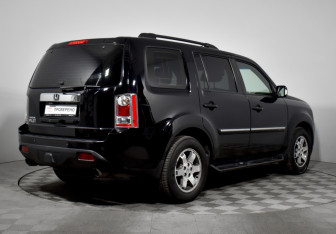 Подержанный автомобиль Honda Pilot 2012 года (5 фото)