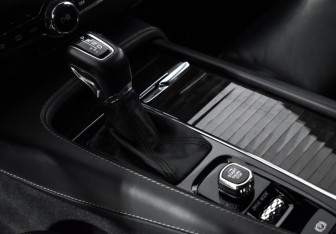 Подержанный автомобиль Volvo XC90 2017 года (12 фото)