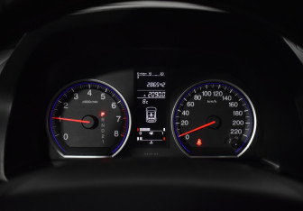 Подержанный автомобиль Honda CR-V 2008 года (13 фото)