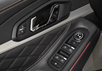 Подержанный автомобиль Exeed TXL 2023 года (10 фото)