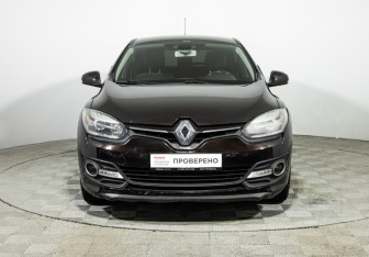 Подержанный автомобиль Renault Megane Hatchback 2014 года (2 фото)