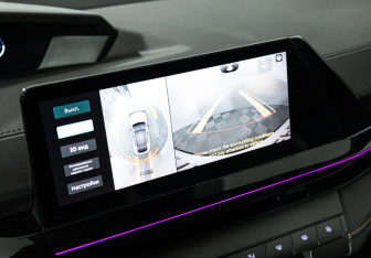 Подержанный автомобиль Changan UNI-V 2024 года (17 фото)