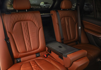 Подержанный автомобиль BMW X5 2019 года (35 фото)