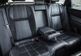 Подержанный автомобиль Land Rover Range Rover Velar 2019 года (34 фото)